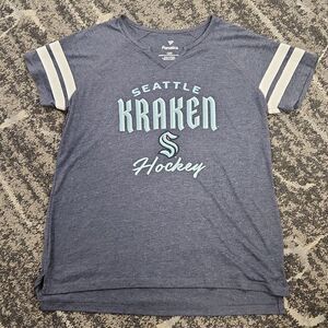 Seattle Kraken Hockey T-shirt L